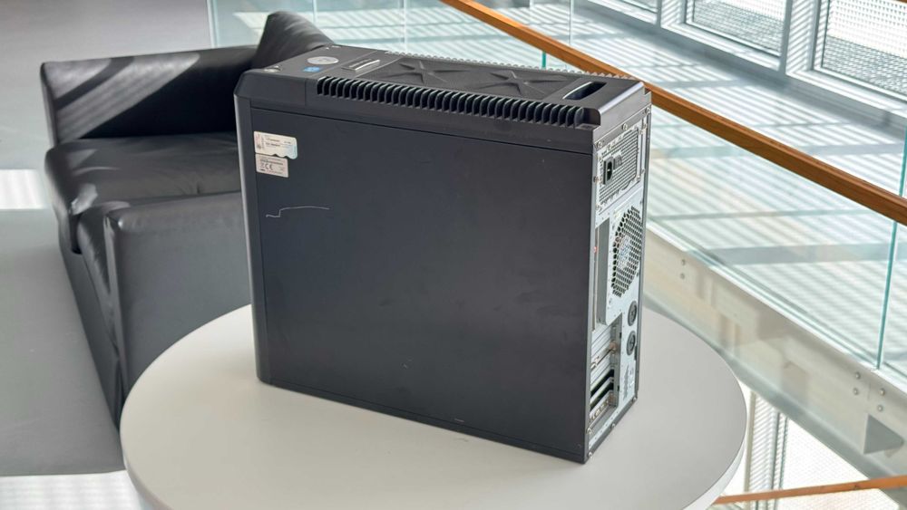 Computador TSUNAMI (Xeon, NVIDIA GeForce, Windows 10 PRO) - Servidor