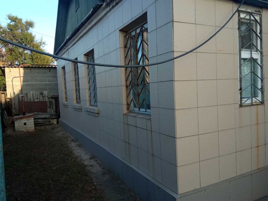 Продається газифікований будинок 50 кв.м. Ціна гарна. Сертифікат.