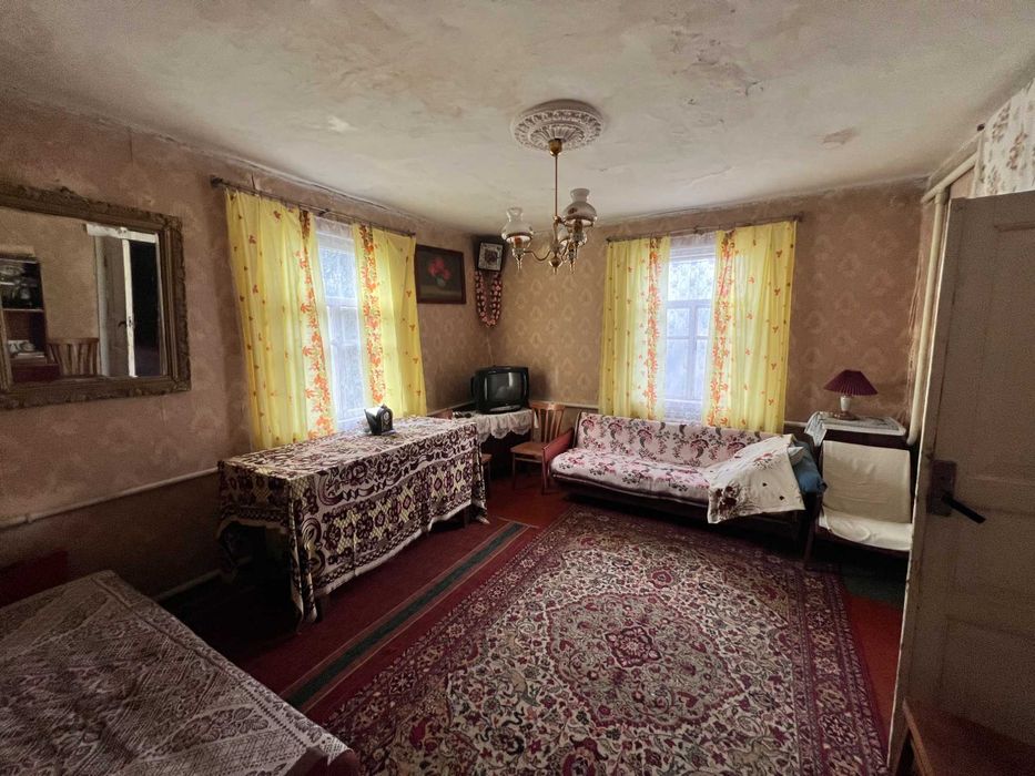 Будинок с. Троянів 25 км від Житомира