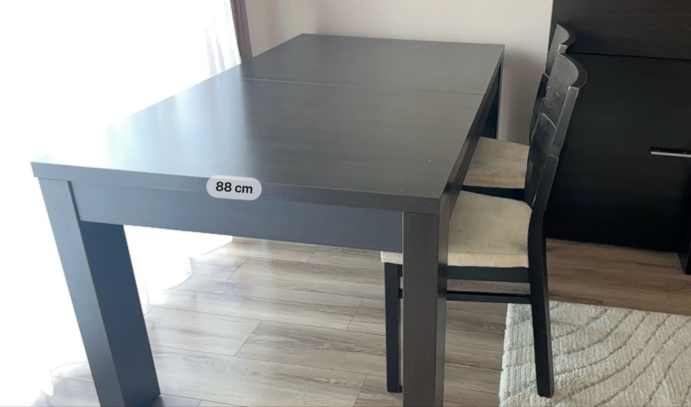Stół wraz z 6 krzesłami