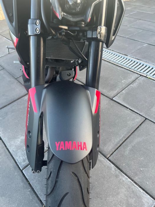 Yamaha MT 125 preta