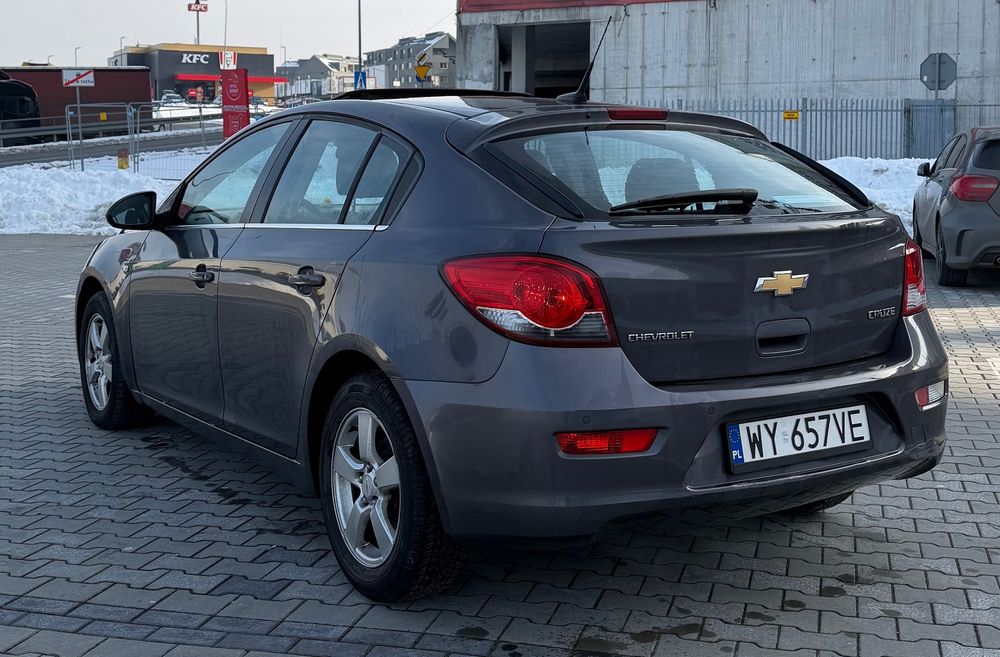 Chevrolet Cruze 1.6 LPG automat 2011 rok