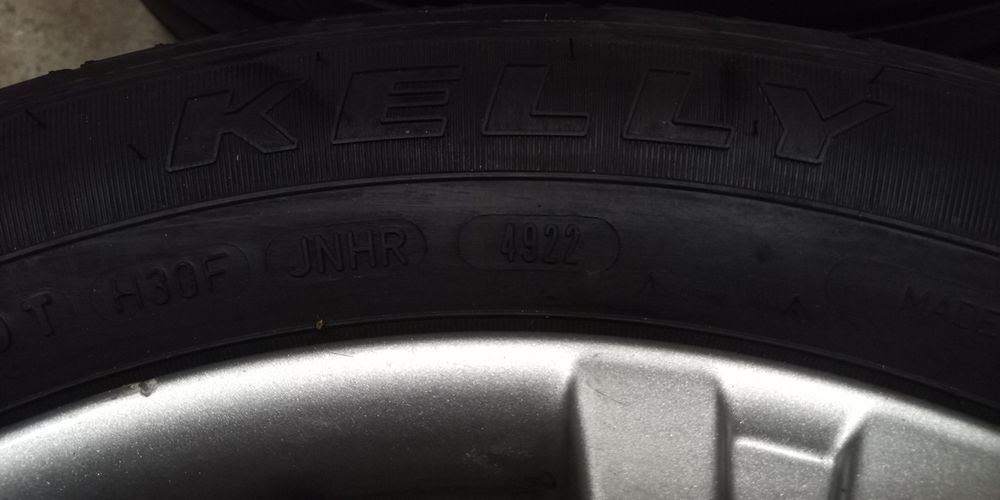 Alufelgi 6,5Jx16h2 16" z oponami, letnie