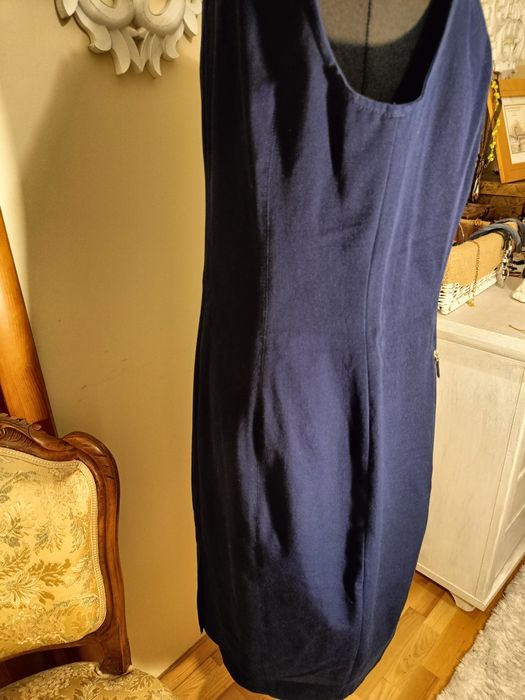 Sukienka princeska granatowa rozm. 40. Produkt z USA