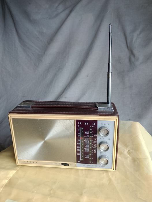 Radio portátil a pilhas