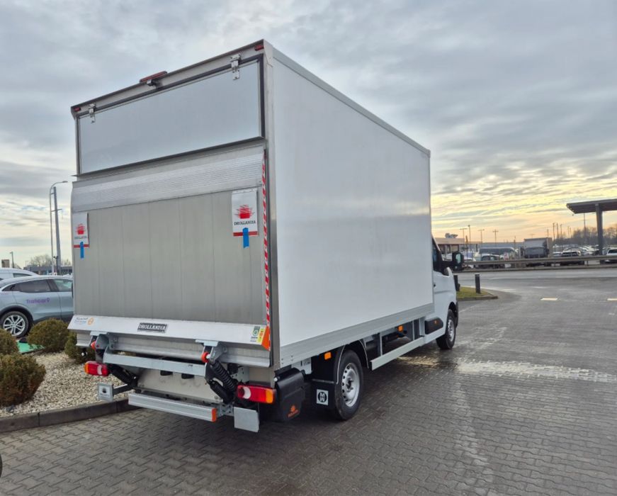 Tani Wynajem dlugoterminowy samochodów wypożyczalnia busow winda 7osob