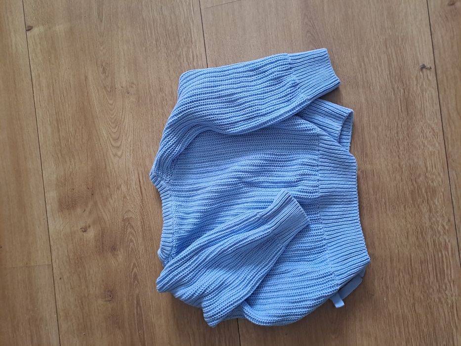 Błękitny sweter r 98
