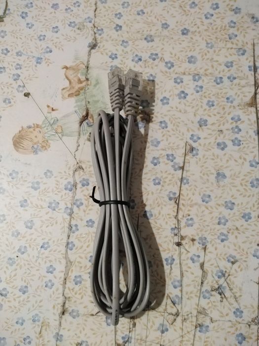 Vendo cabo de novo para telefone bom estado