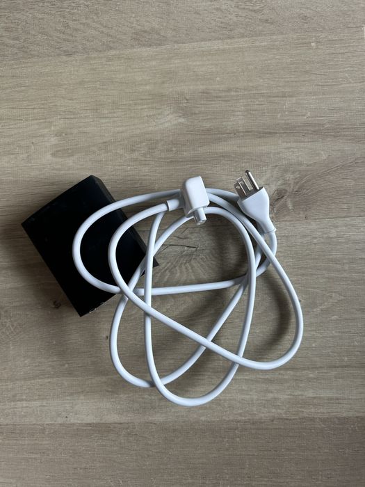 USA, Przedluzacz do zasilacza Apple, 125V, 2,5A