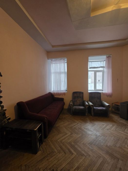 Продаж 2к квартири вул. Залізнична(р-н Привокзальна, політеху).