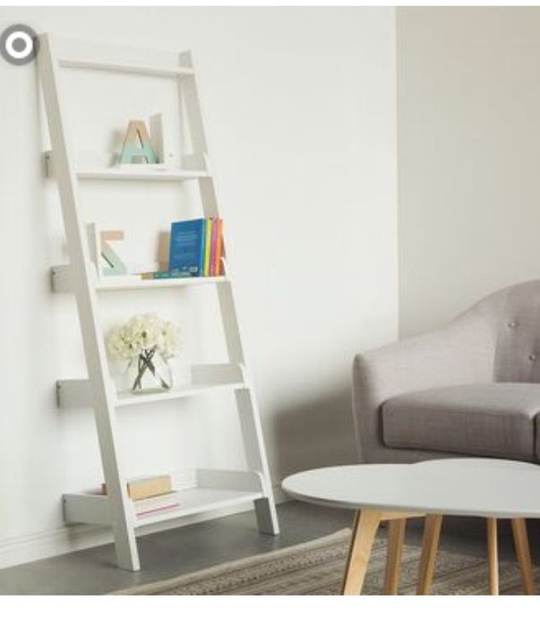 Estante Escada Branca
