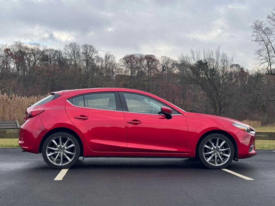 Mazda 3 Premium      2018