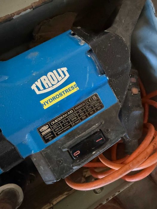 Wiertnica Tyrolit DME32MW-M3 ze statywem DRA 400- komplet