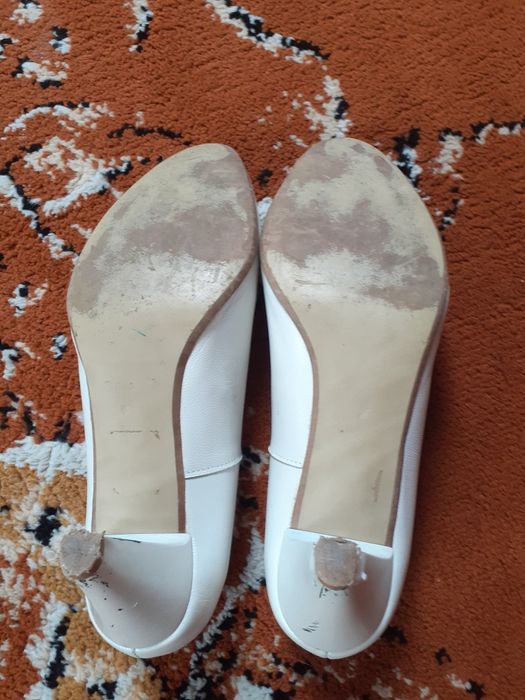 Buty ślubne w stanie b. dobrym