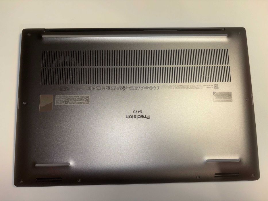 Laptop Dell Precision 5470. Super stan!!!