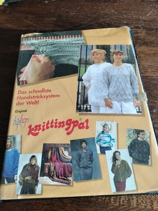 Przyrząd do robienia swetrów