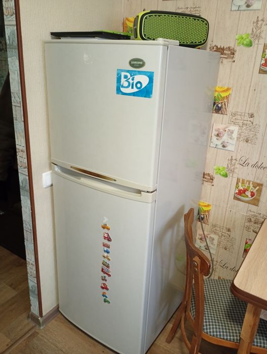 Продам холодильник