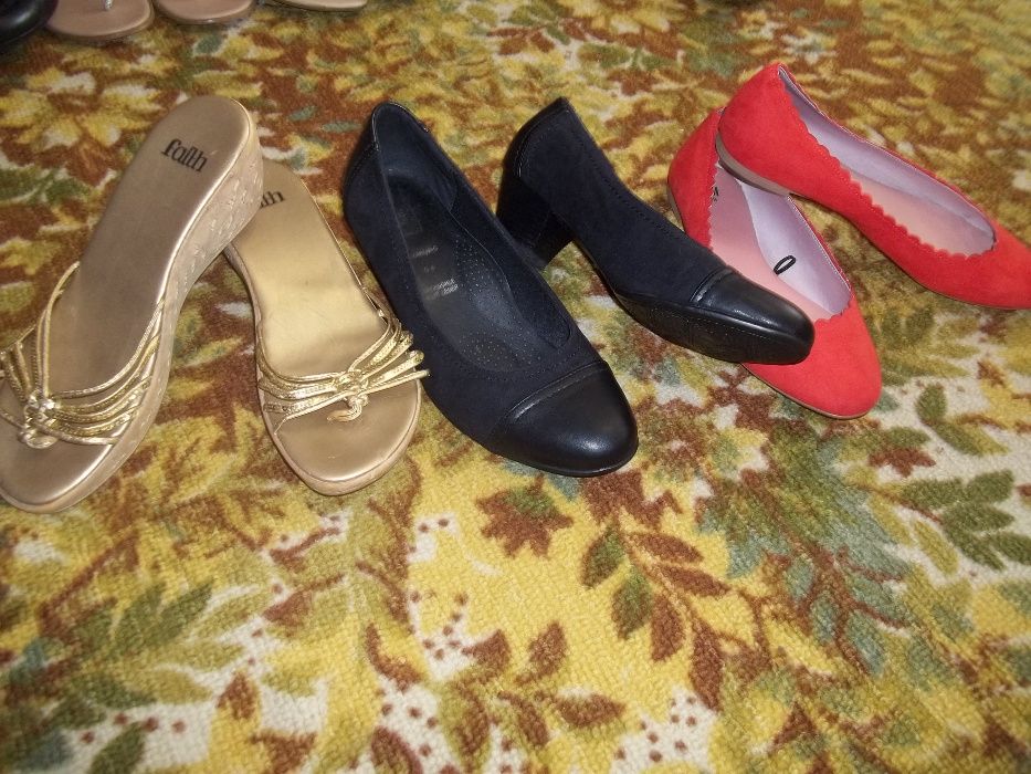 Ботінки демісез.жіночі закордонні. Кросовки замшеві на платформі.Р 38.