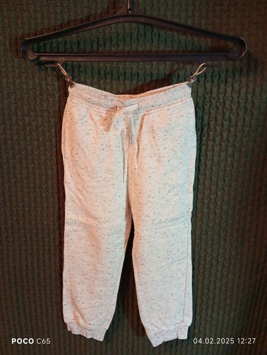 Продам детскую одежду.!