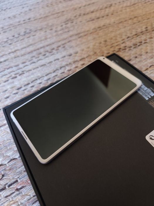 Xiaomi Mi Mix 2S desbloqueado, funcional e com caixa de origem+ 3 capas extras
