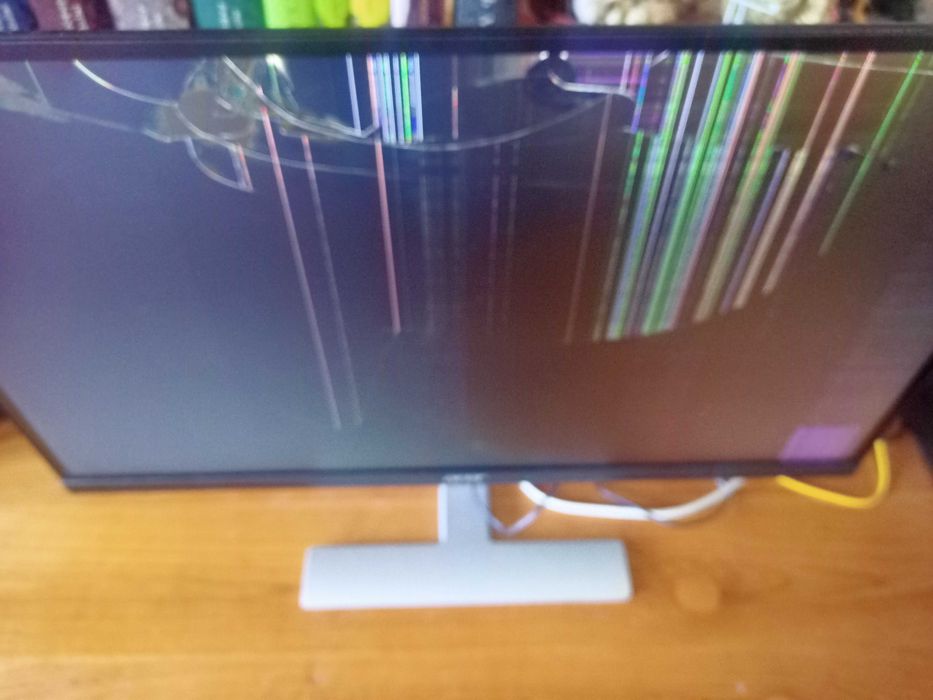 Монітор 27" Acer RT270 - розбита матриця (екран, дисплей, комп'ютер)