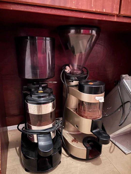 Máquina de café Cimbal M27 Basic com 2 moinhos