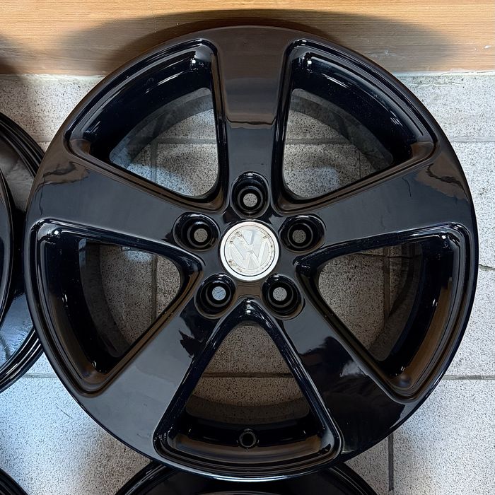 Диски Volkswagen Golf R16 Passat Jetta Caddy Skoda Octavia SuperB VW