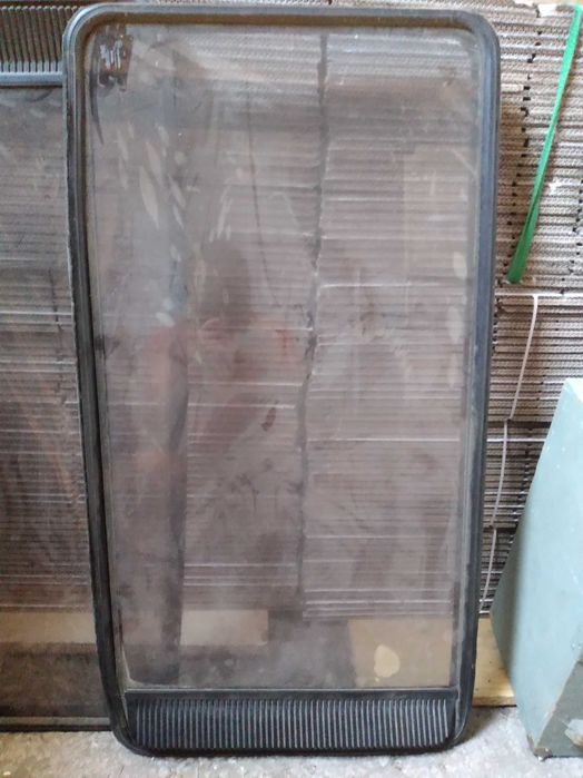 Окна автобусные.