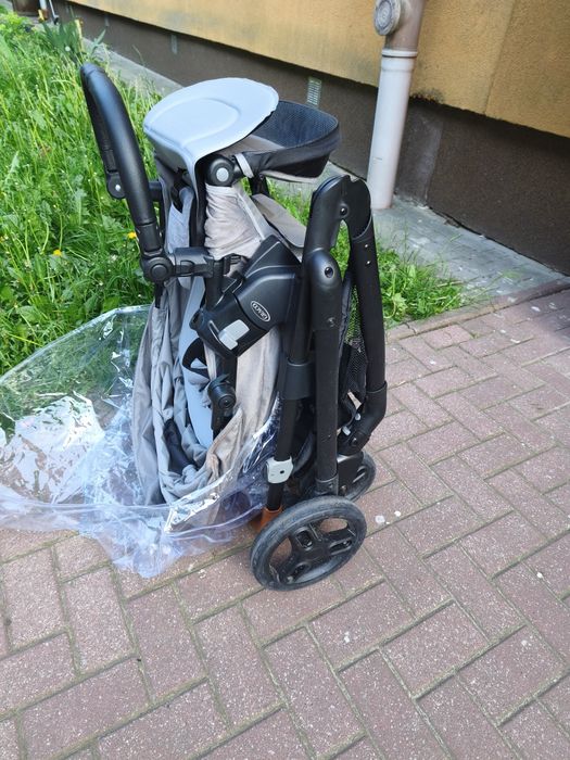 Wózek spacerowy Graco Near2Me Szary