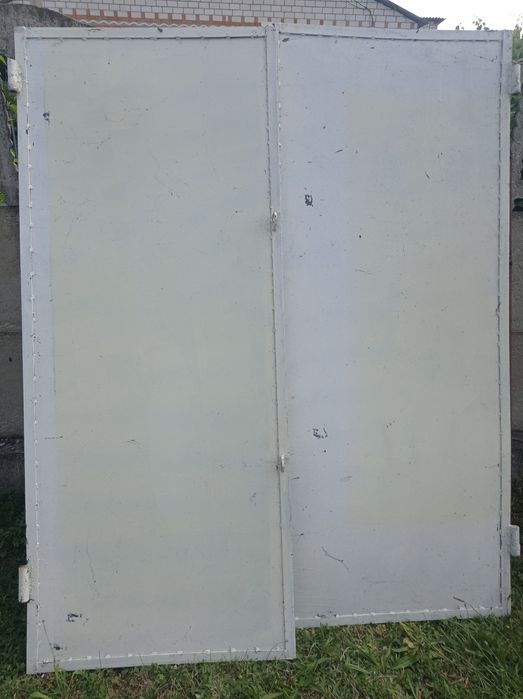 Двери металические