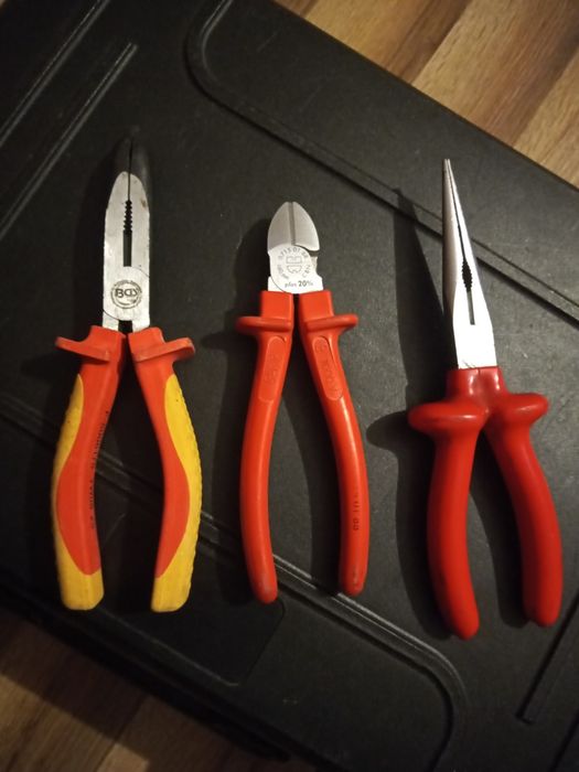 Zestaw szczypiec do 1000v WURTH Cimco BDS