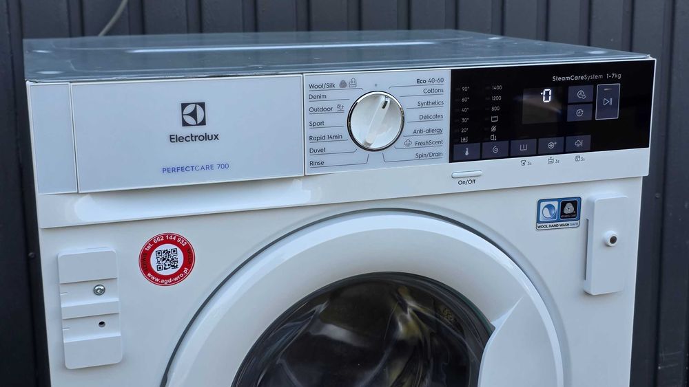 Pralka do zabudowy Electrolux Perfectcare 700, 7kg/1400obr steamcare