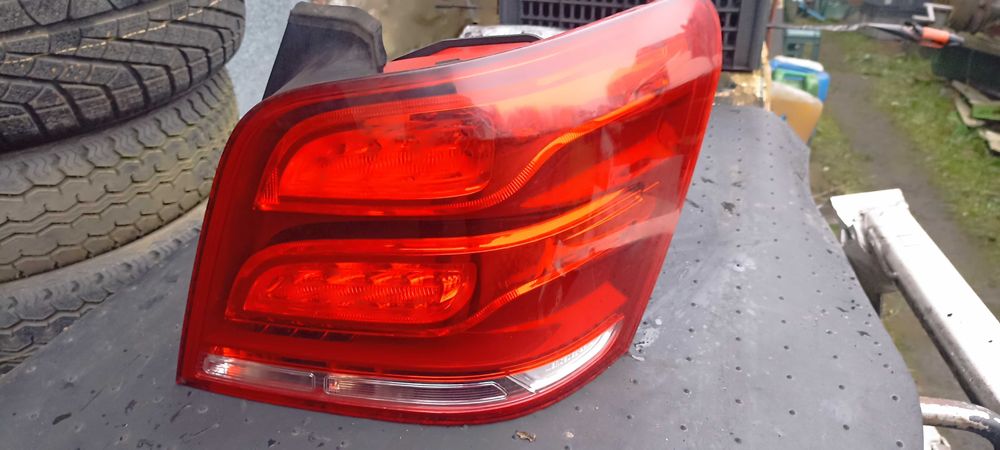 lampa prawa  tył led mercedes GLK X204 lift  europa