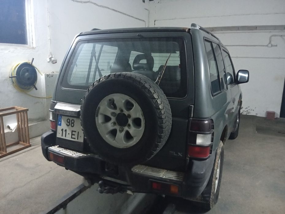 Mitsubishi Pagero GLX