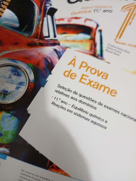 Livros de física e química 10 e 11 anos