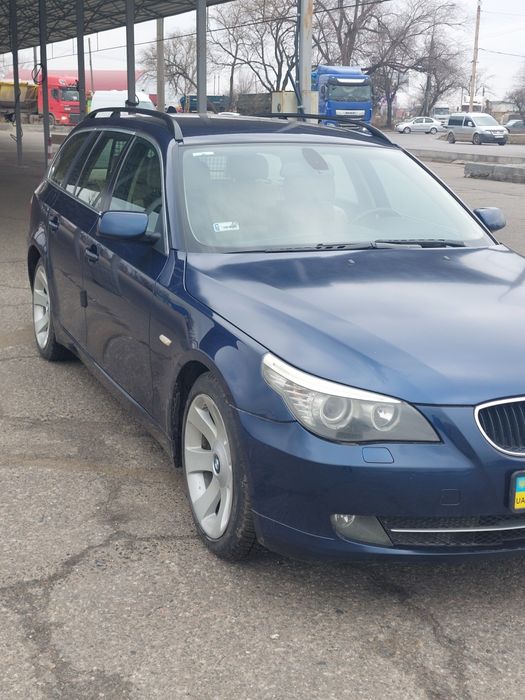 Продам BMW e61 520d