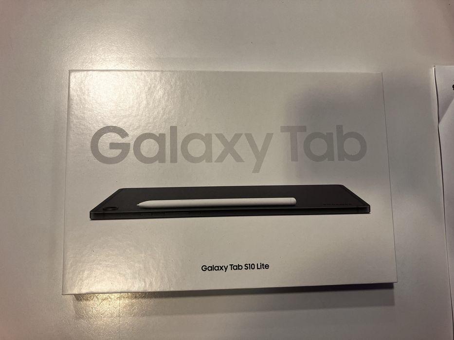 Samsung model S10 lite z rysikiem S PEN.