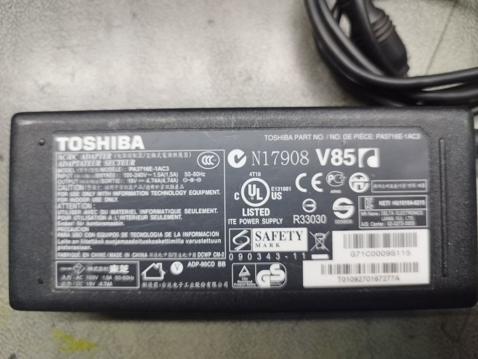 Carregador Toshiba PA3716E-1AC3