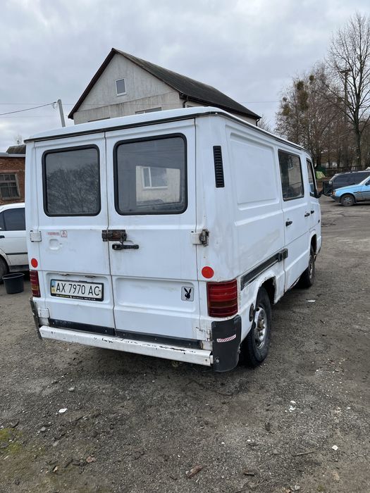 Продам Mersedes-Benz MB100 2.4 дизель