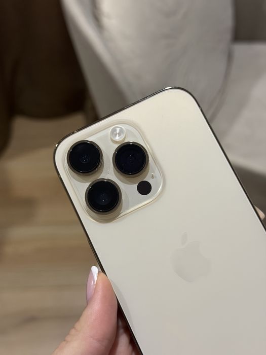 Продам iPhone 14про