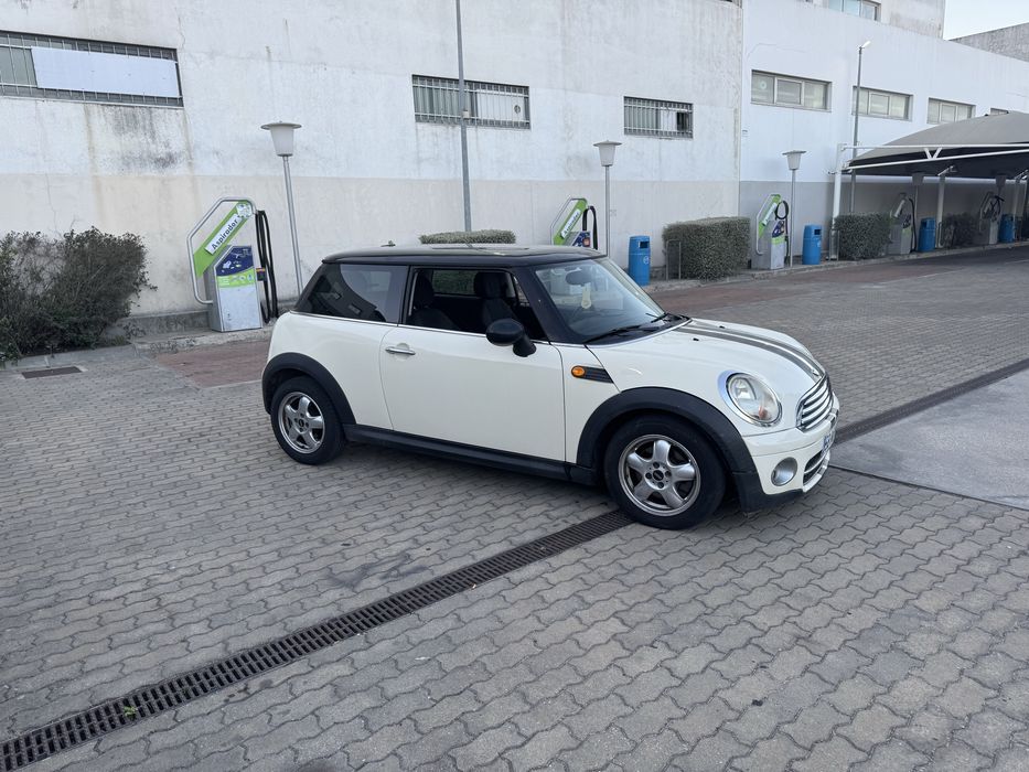 Mini cooper em bom estado geral