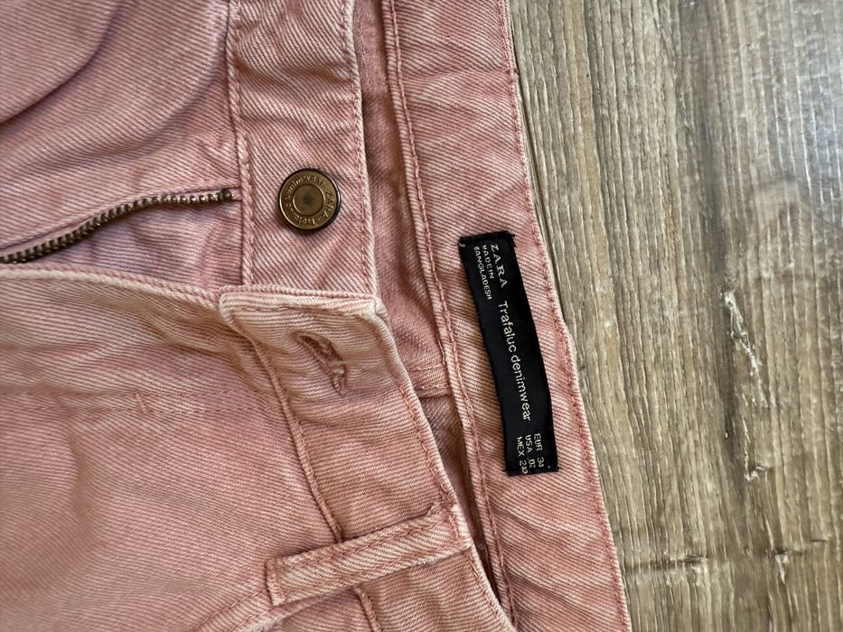 Spodnie mom jeans ZARA