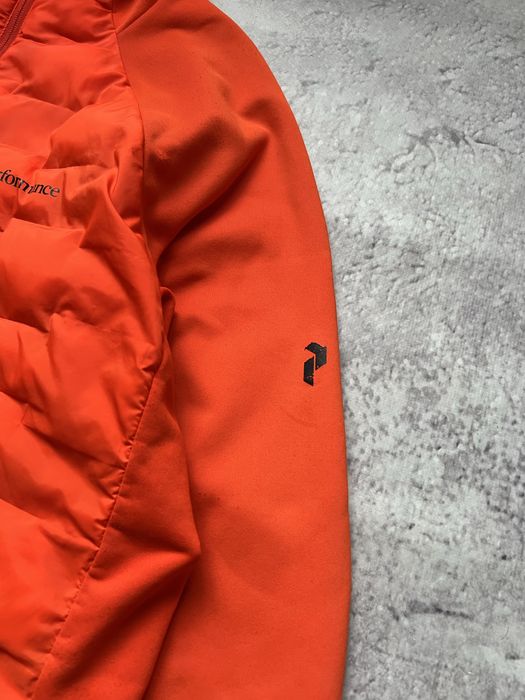 Л(size) Куртка Peak Performance Hybrid Hood гібритна