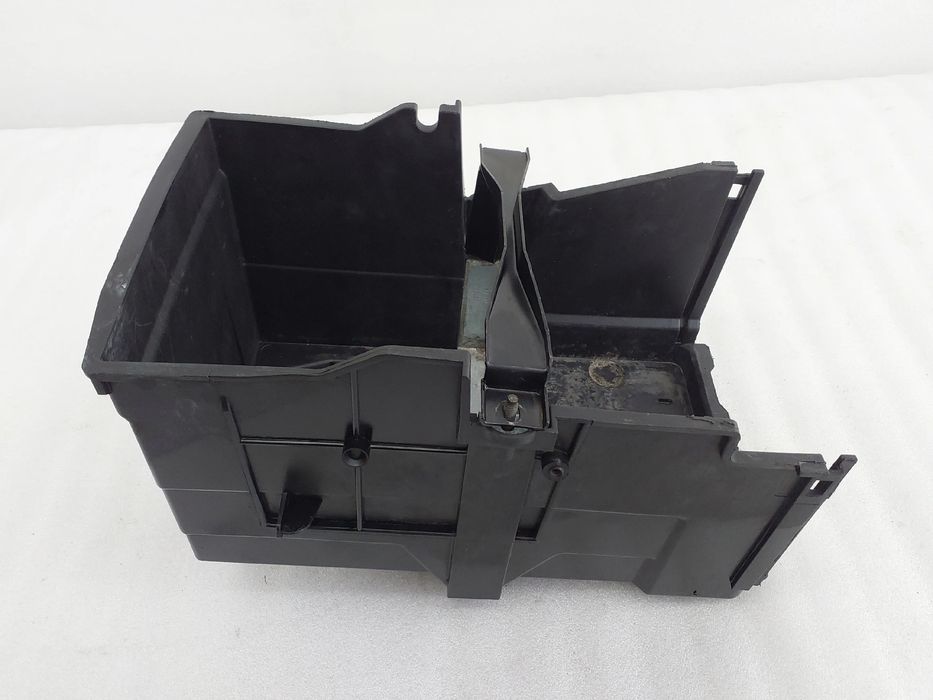 Base / caixa da bateria FORD C-Max (DM2)
