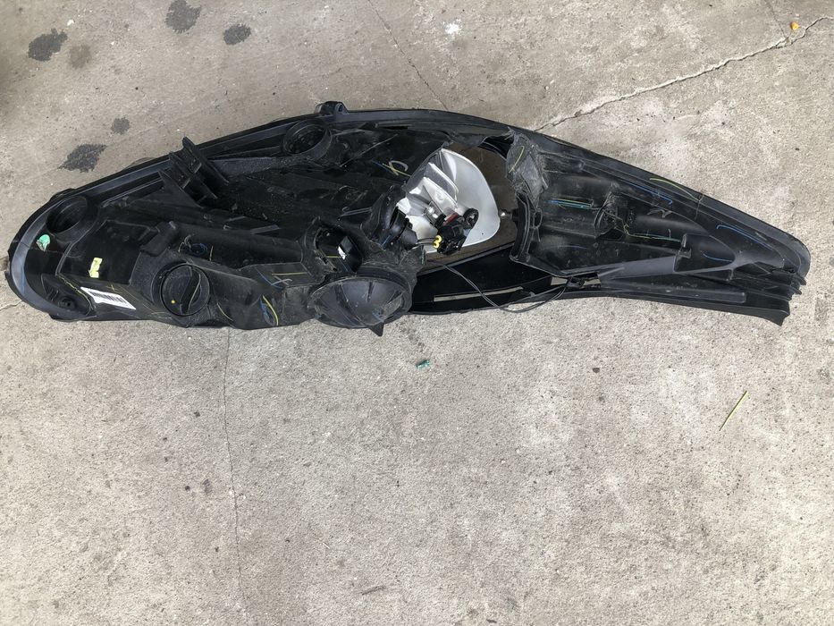 Продам передні фари Ford Fiesta