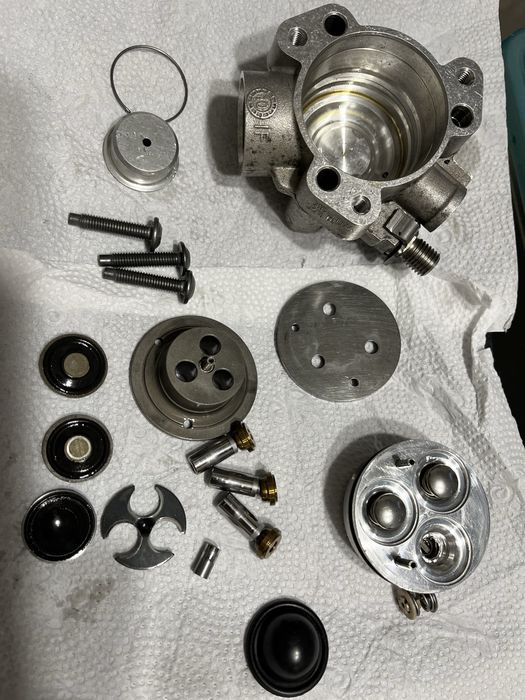 Regeneracja pomp wysokiego ciśnienia Opel 2,2 Direct i Citroen 2,0 HPI