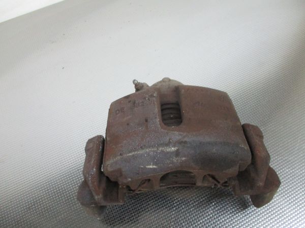 Pinça travão / maxila de travão frente direita VOLKSWAGEN Touran (1T)