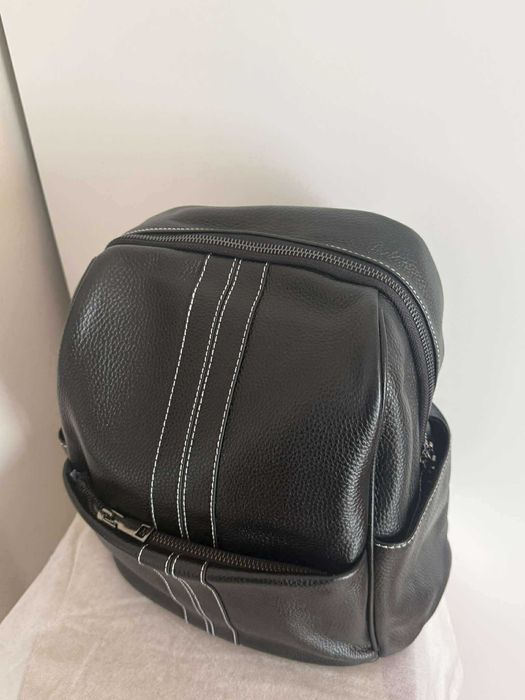 Elegancki czarny plecak damski skórzany stylowy dla kobiet