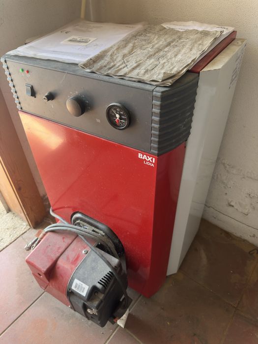 Caldeira a Gasóleo Roca BAXI Lídia 20 kW - 2021 - Excelente Estado