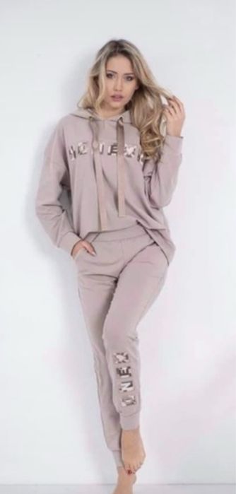 Komplet dresowy ONE S/M  - j. Nowy